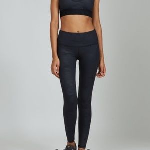 Noli vivid camo leggings